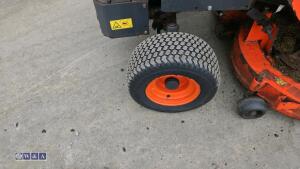 2010 KUBOTA G23 diesel hydrostatic ride on mower c/w collector (s/n 11723) - 9