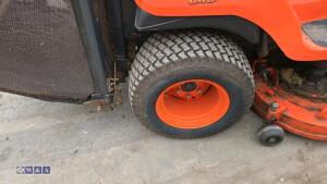 2010 KUBOTA G23 diesel hydrostatic ride on mower c/w collector (s/n 11723) - 11