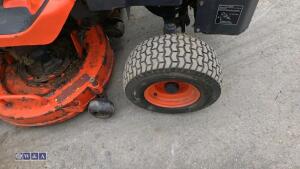 2010 KUBOTA G23 diesel hydrostatic ride on mower c/w collector (s/n 11723) - 12