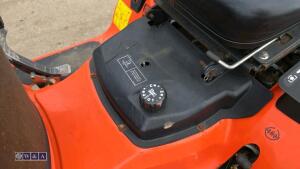 2010 KUBOTA G23 diesel hydrostatic ride on mower c/w collector (s/n 11723) - 17