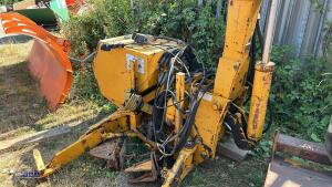 BOMFORD hedge cutter c/w cable controls, Pto & axle brackets - 7