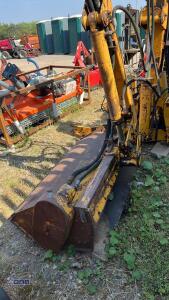 BOMFORD hedge cutter c/w cable controls, Pto & axle brackets - 11