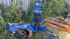 2020 METRO-STAL 3-point linkage backhoe c/w stabiliser kit, digging & ditching bucket c/w quick hitch - 5