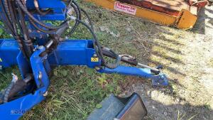 2020 METRO-STAL 3-point linkage backhoe c/w stabiliser kit, digging & ditching bucket c/w quick hitch - 9