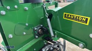TAIYUE 8'' tractor mounted wood chipper c/w hydraulic feed & Pto shaft (crated unused) - 8