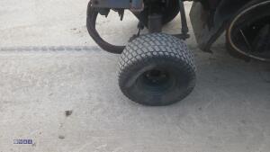 2007 HAYTER LT324 4wd triple cylinder mower (s/n 280000015) - 11