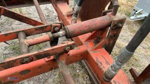 BROWNS flat eight bale grab c/w quick hitch brackets - 8