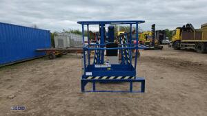 UPRIGHT TL38 fast tow cherry picker (no batteries or joystick) - 4