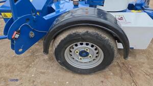 UPRIGHT TL38 fast tow cherry picker (no batteries or joystick) - 12