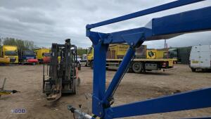 UPRIGHT TL38 fast tow cherry picker (no batteries or joystick) - 20