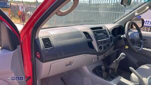 2006 TOYOTA HILUX D4-D HL3 5-speed manual diesel double cab pickup (ST56 EGE) - 16