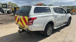 2017 MITSUBISHI L200 TITAN DI-D 6-speed manual 4wd double cab pick-up with rear privacy glass (AF67 URA)(V5 in office) - 5