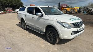 2017 MITSUBISHI L200 TITAN DI-D 6-speed manual 4wd double cab pick-up with rear privacy glass (AF67 URA)(V5 in office) - 6