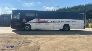 1980 VOLVO B58-60 tractor pulling bus / racing bus c/w garage to the rear & living quarters to the front, full rear lift door, internal rear winch, leisure batteries, 5 x bunk beds (KGY 432V)(taxation class HGV 16.5t)(V5 & plating certificate in office) - 2