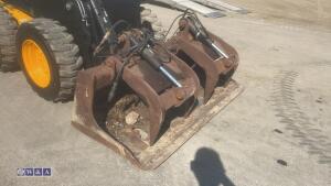 2012 JCB 155 ECO skidsteer (s/n WRKB1755611) with grapple bucket - 6