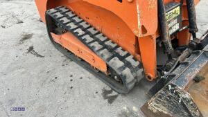 2020 GEHL DT105 r/t skid steer loader with bucket & 3rd service (s/n GHLRT105FOD701675) - 10