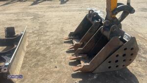 2021 JCB 8008 rubber tracked excavator (s/n 3041802) with 3 buckets, blade, piped, expanding tracks & ROPS - 15