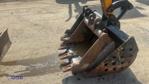 2021 JCB 8008 rubber tracked excavator (s/n 3090453) with 3 buckets, blade, piped, expanding tracks & ROPS - 9
