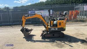 2018 LX08.9B rubber tracked excavator (s/n 1810262) with 4 buckets, blade & Q/hitch - 2