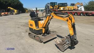 2018 LX08.9B rubber tracked excavator (s/n 1810262) with 4 buckets, blade & Q/hitch - 6