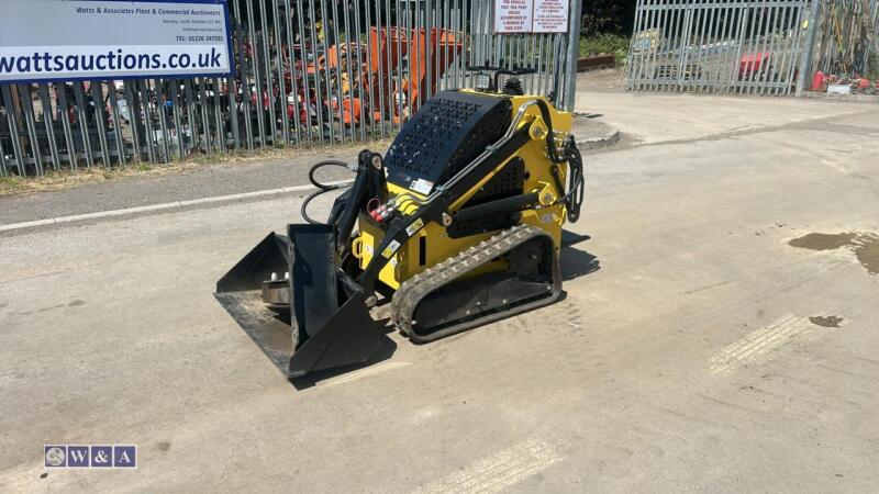 2026 DELANO T360 700kg rubber tracked skid steer loader c/w front bucket & hydraulic breaker (s/n DLN202601051)