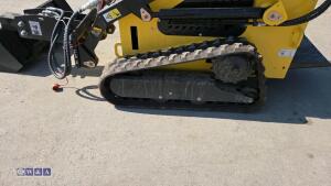 2026 DELANO T360 700kg rubber tracked skid steer loader c/w front bucket & hydraulic breaker (s/n DLN202601077) - 9