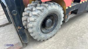 BOSS 13t forklift with duplex mast - 15