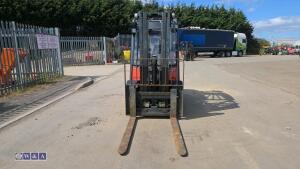 2012 LINDE H35T gas forklift (s/n H2X393C03139) with duplex mast & side-shift - 8