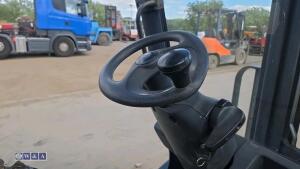 2012 LINDE H35T gas forklift (s/n H2X393C03139) with duplex mast & side-shift - 21