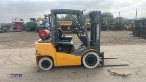 2016 JUNGHEINRICH TFG425 gas forklift (9960)(s/n FN522879) with triple mast & side-shift - 6