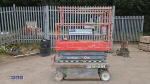 2014 SKYJACK SJ111 3219 battery driven scissor lift (s/n 22067650) - 2