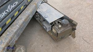 2014 SKYJACK SJ111 3219 battery driven scissor lift (s/n 22067650) - 13