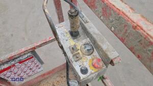 2014 SKYJACK SJ111 3219 battery driven scissor lift (s/n 22067650) - 18