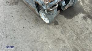 2011 SKYJACK SJ111 3219 battery driven scissor lift (s/n 22026493) - 7