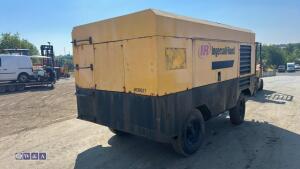 2000 INGERSOLL RAND 12/235 fast tow compressor c/w Caterpillar 3306 engine (s/n 890288) - 3