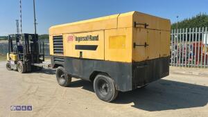 2000 INGERSOLL RAND 12/235 fast tow compressor c/w Caterpillar 3306 engine (s/n 890288) - 7