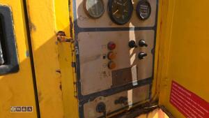 2000 INGERSOLL RAND 12/235 fast tow compressor c/w Caterpillar 3306 engine (s/n 890504) - 18