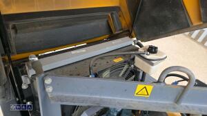 2014 ATLAS COPCO XAS67 fast tow compressor (s/n E0352773) - 18