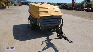 2013 ATLAS COPCO XAS67 fast tow compressor (s/n D0280840) - 7