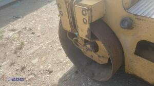 AMMANN DTV233 double drum roller - 6