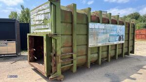 40yd Enclosed hook load skip - 3