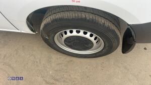 Ford transit custom - 11