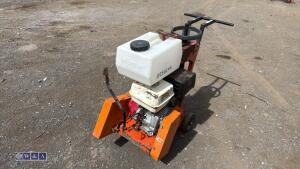 CLIPPER C99 petrol floor saw c/w dust suppression bottle