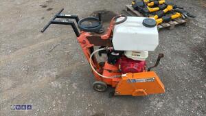CLIPPER C99 petrol floor saw c/w dust suppression bottle - 8
