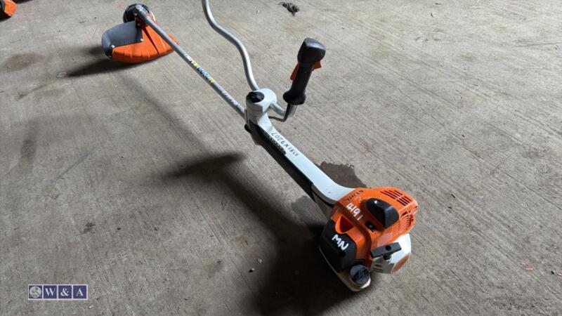 STIHL FS410 petrol strimmer (8381X7207)