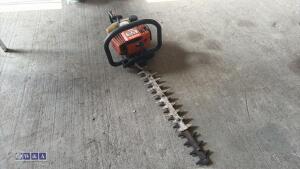 STIHL HS80 petrol hedge trimmer - 3