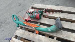 QUALCAST 240v hedge cutter & BLACK & DECKER 240v strimmer - 3