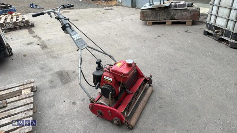 SAXON LM26TF petrol cylinder mower