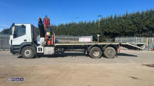 Iveco stralis 310 cheese wedge flat bed c/w pm crane - 2