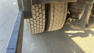 Iveco stralis 310 cheese wedge flat bed c/w pm crane - 9